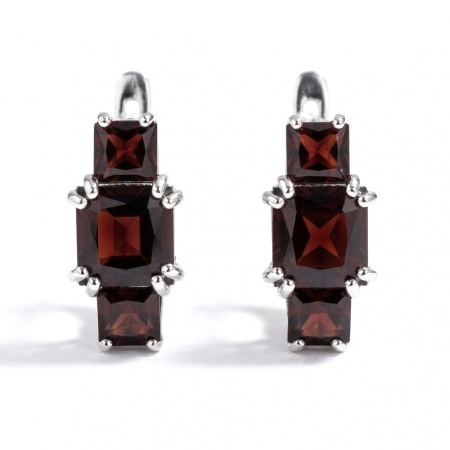 Серьги из серебра с гранатом